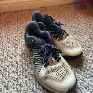 Under Armour turf cleats Athletic Shoes size 7